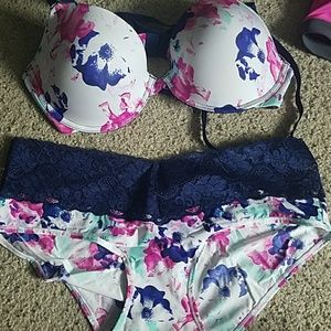 Bra and panty set